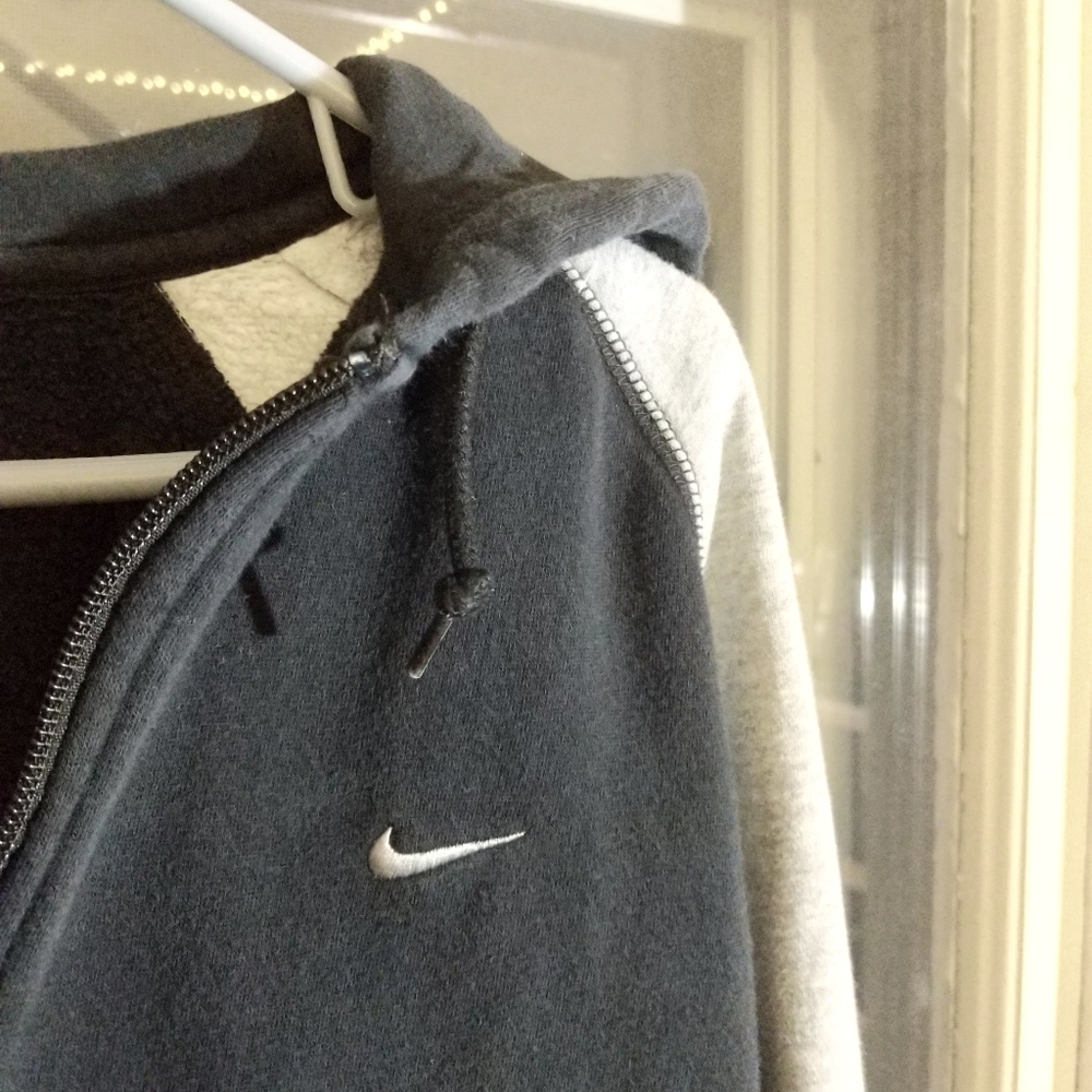 Vintage NIKE Zip Up Black & Gray Hoodie - XL